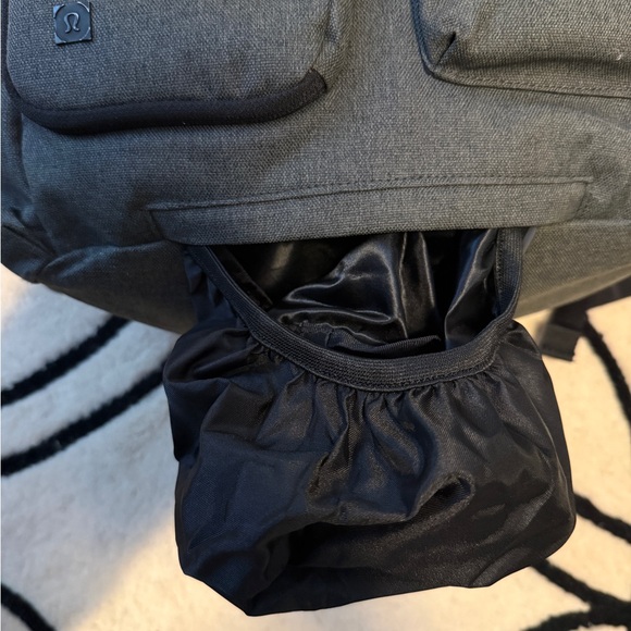 Lululemon Cruiser Backpack - Picture 3 of 3
